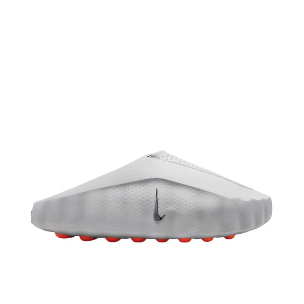 JeevzPlug Nike Mind 001 Slide in Light Smoke Grey with a sculpted one-piece upper and bright orange outsole detailing.